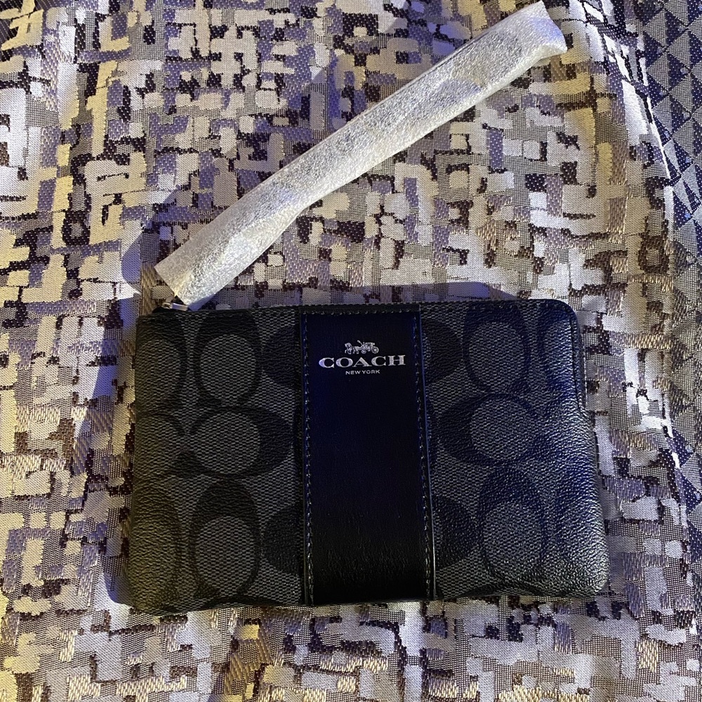 Coach Zip Wristlet
